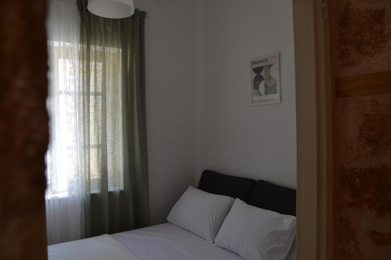 Feidiou 1 Apartment Aegina ภายนอก รูปภาพ