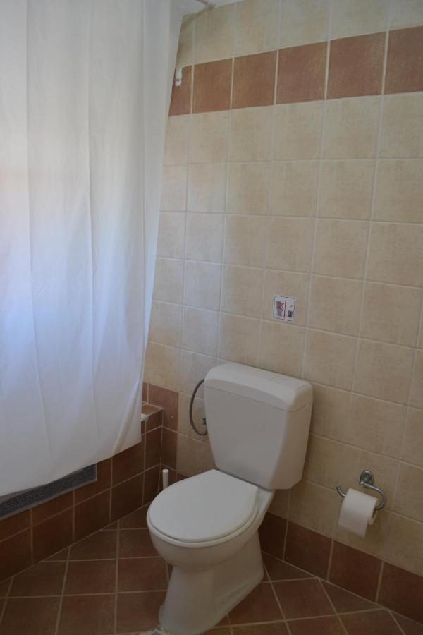 Feidiou 1 Apartment Aegina ภายนอก รูปภาพ