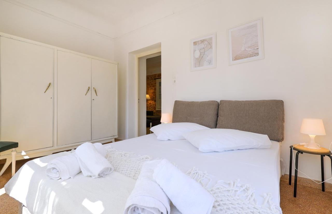 Feidiou 1 Apartment Aegina ภายนอก รูปภาพ